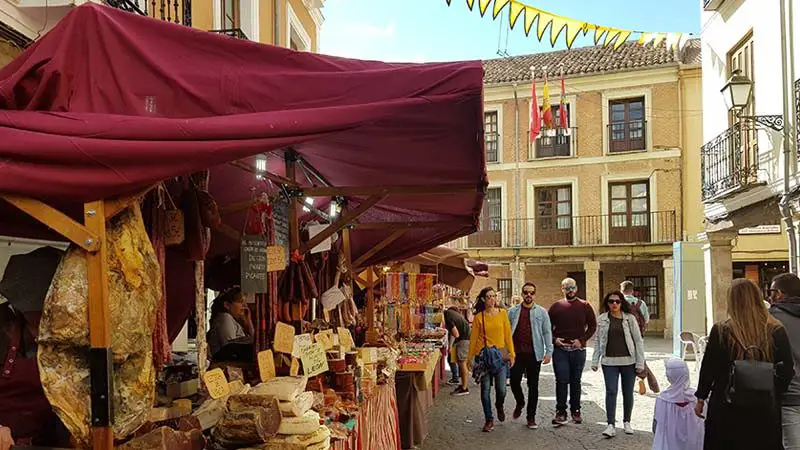 Mercado Cervantino de Alcalá de Henares 2024. Programa de Actos de este año
