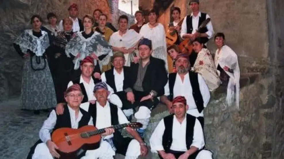 Los Mayos de Albarracín y su Atractivo Turístico: Una Tradición que Atrae a Visitantes de Todo el Mundo