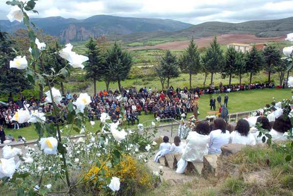 La Procesión de las Cien Doncellas en Sorzano 2024: Un Festín para los Sentidos y el Espíritu